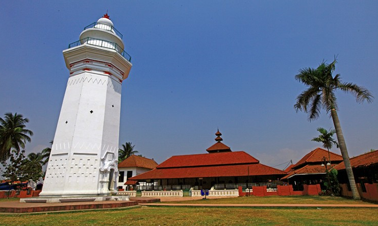 Tempat Bersejarah di Indonesia yang Perlu Kamu Tahu!