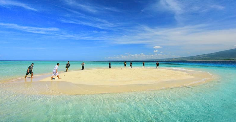 15 Tempat Wisata Karimun Jawa yang Paling Populer