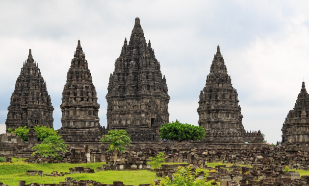 Tempat Bersejarah di Indonesia yang Perlu Kamu Tahu!