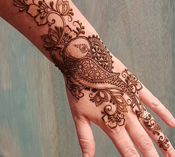 10 Motif Henna Simpel untuk Hari Bahagiamu