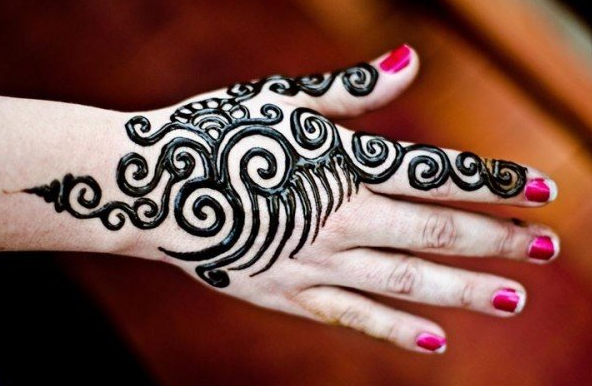 10 Motif Henna Simpel untuk Hari Bahagiamu