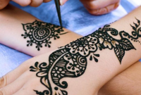 10 Motif Henna Simpel untuk Hari Bahagiamu