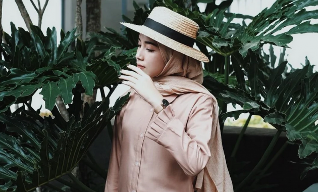 7 Jenis Topi yang Cocok Dipadukan dengan Hijab, Bikin Tampilan Semakin Kekinian