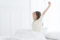 7 Tips Agar Tubuh Berenergi dan Segar Saat Bangun Tidur