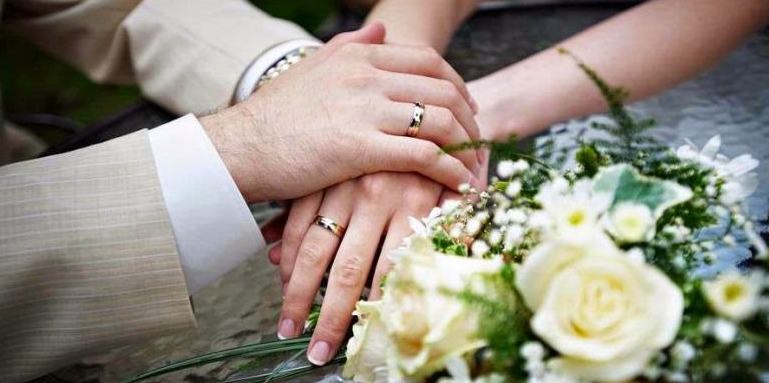 5 Cara Merawat Cincin Pernikahan Emas Agar Lebih Awet