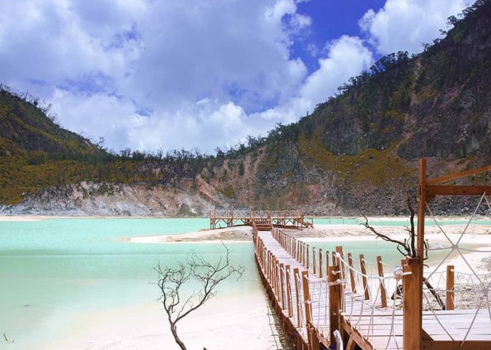 Tempat Wisata Bandung yang Hits dan Instagramable