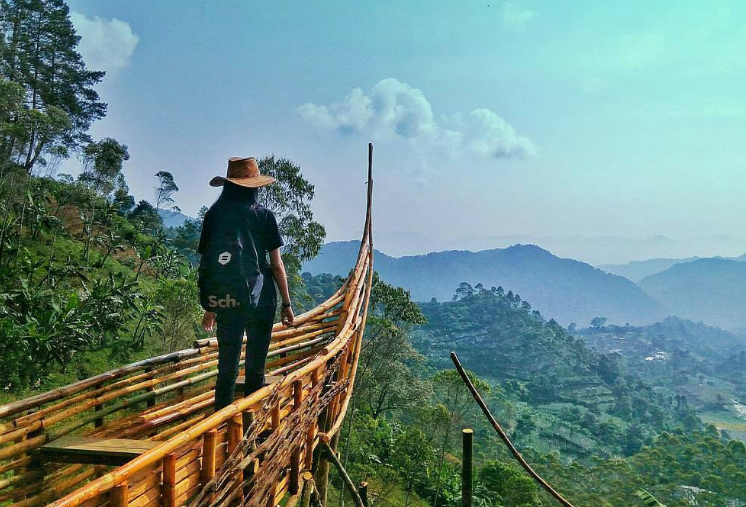 Tempat Wisata Bandung yang Hits dan Instagramable