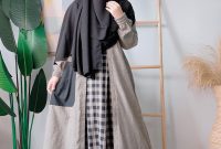 Ingin Tampil Stylish Meski Bercadar? Yuk Intip Outfit Ala Wardah Maulina