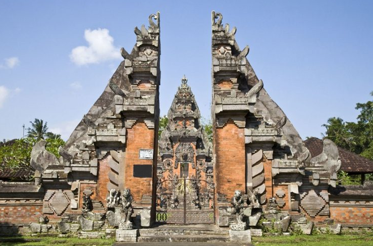 Mengenal Rumah Adat Bali dan Keunikannya