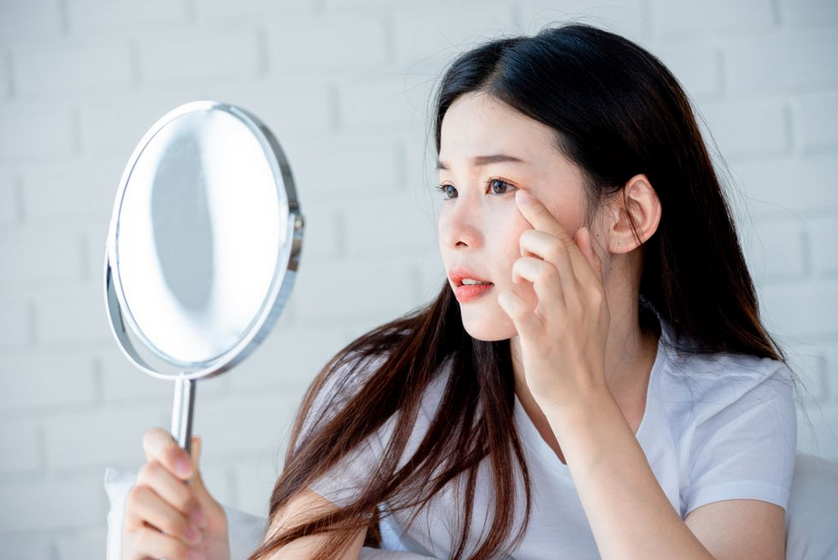 7 Dampak Buruk Akibat Sering Gonta-ganti Skincare