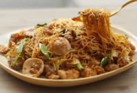 Resep Bihun Goreng Ala Solaria dari Chef Devina, Cocok untuk Buka Puasa!