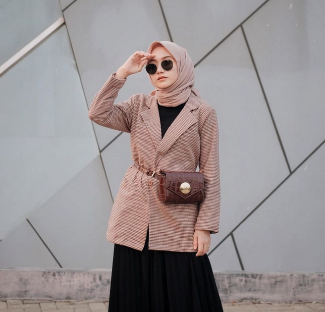 20 Tips Fashion Smart Causal Wanita yang Memesona