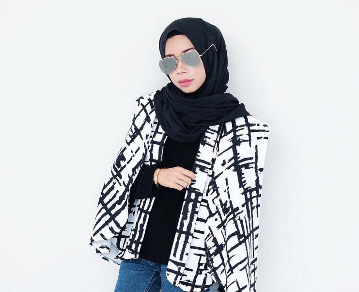 20 Tips Fashion Smart Causal Wanita yang Memesona