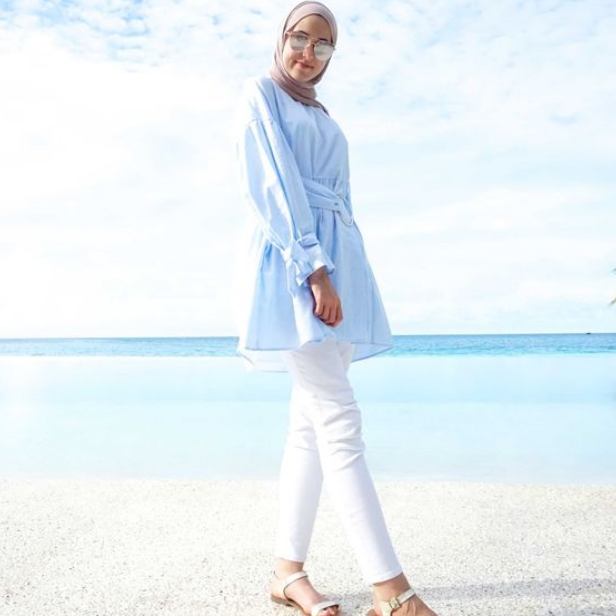 20 Inspirasi Style ke Pantai untuk Hijabers