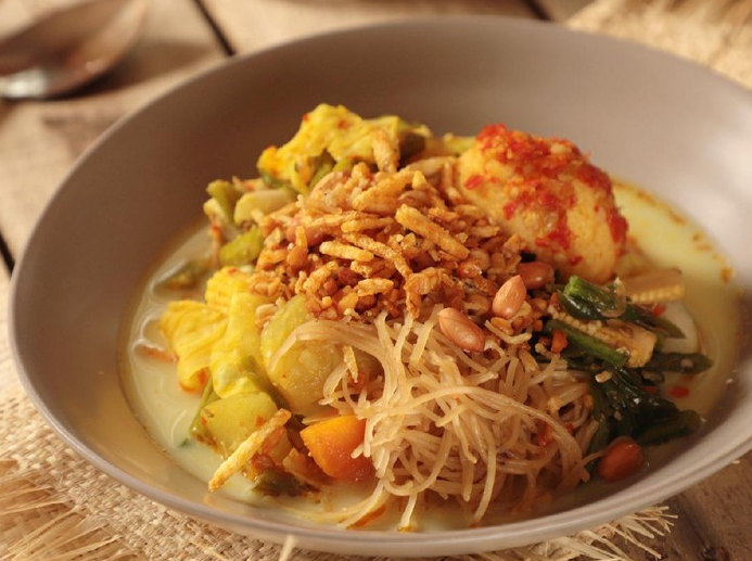 5 Resep Lontong Sayur Khas Berbagai Daerah untuk Sajian Istimewa Lebaran