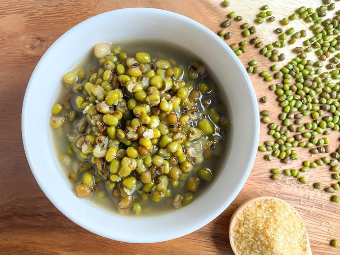 10 Kudapan Tradisional Berbahan Kacang Hijau Rasanya Lezat dan Kaya Gizi