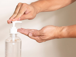 Dampak Negatif Hand Sanitizer Jika Digunakan Secara Berlebihan!