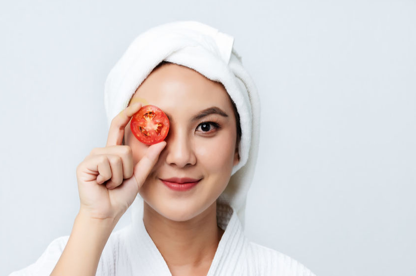 11 Manfaat Masker Tomat dan Cara Membuatnya!