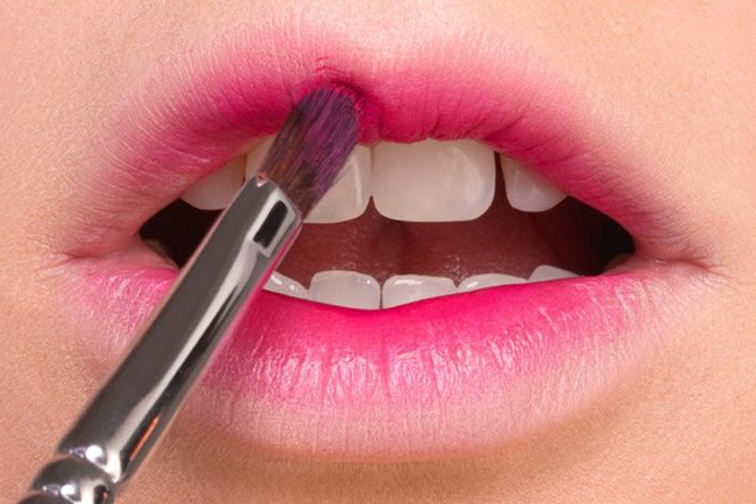 Tips Membuat Ombre Lips Ala Wanita Korea