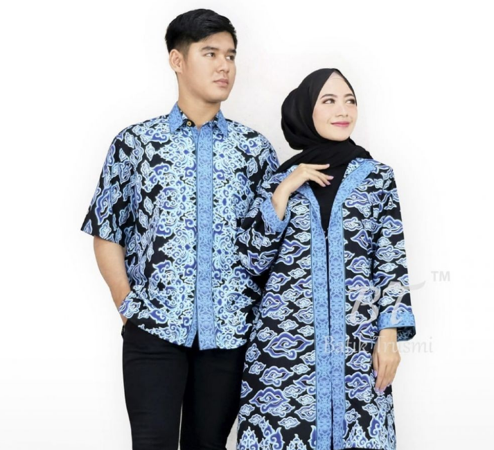 20 Model Baju Batik Couple Terbaru, Bikin Terlihat Kompak!