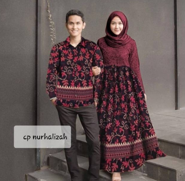 20 Model Baju Batik Couple Terbaru, Bikin Terlihat Kompak!