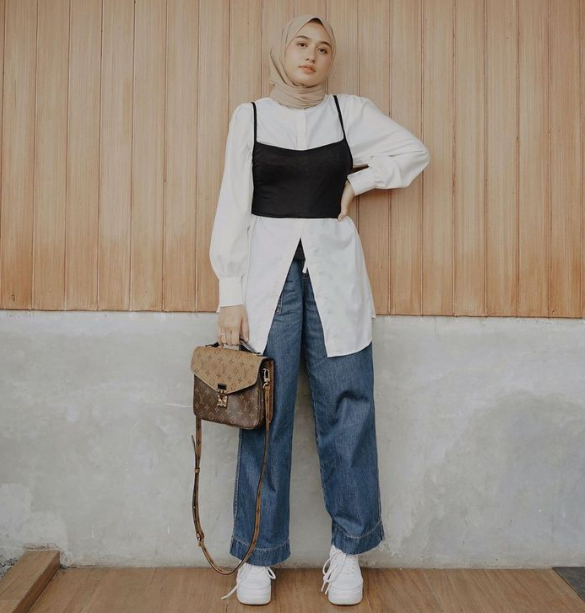 25 Inspirasi OOTD Kulot Jeans untuk Wanita Berhijab