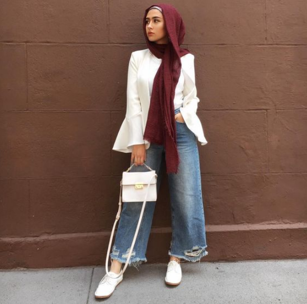 25 Inspirasi OOTD Kulot Jeans untuk Wanita Berhijab