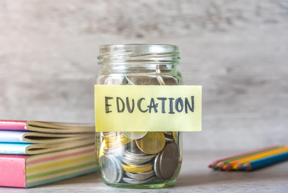 5 Tips Mempersiapkan Biaya Pendidikan untuk Anak, Orangtua Wajib Tahu!