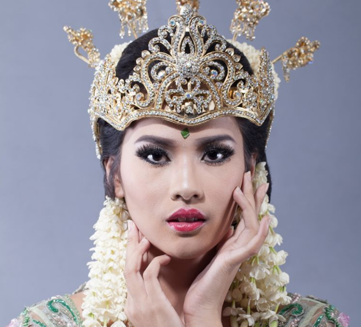 Makna Mahkota Pengantin Wanita dari Berbagai Daerah di Indonesia