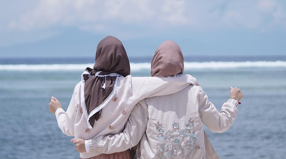 5 Ciri Teman Sejati Menurut Islam, Kamu Harus Tahu!