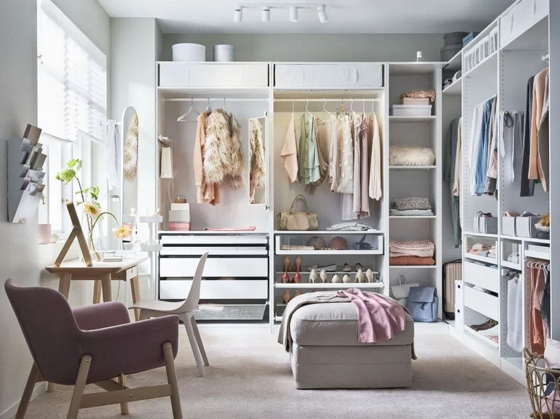 10 Inspirasi Desain Walk in Closet Minimalis dan Unik