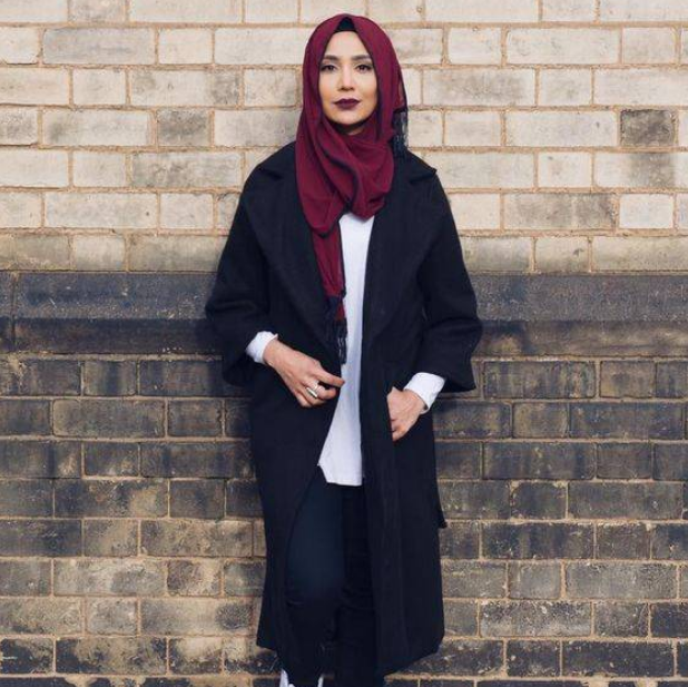 10 Warna Hijab Yang Cocok Dipadukan Dengan Baju Hitam - Seruni.id