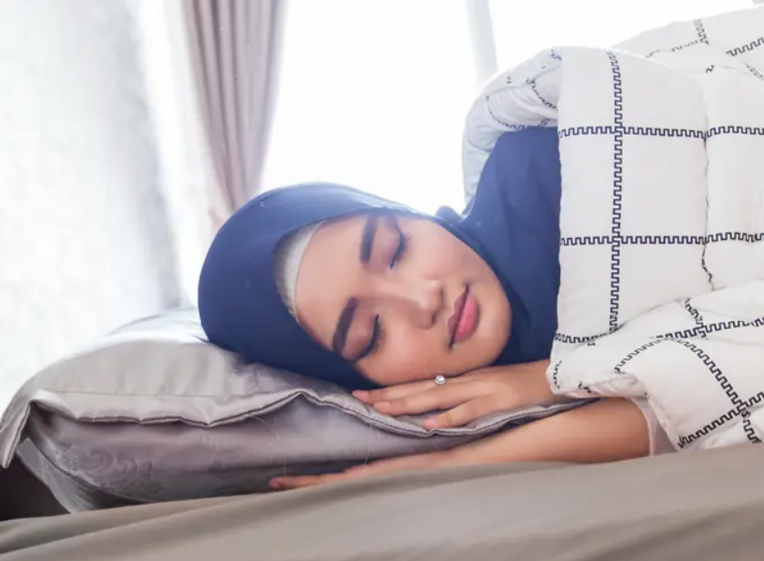 Doa Bangun Tidur Lengkap dengan Bahasa Arab, Latin, dan Keutamaannya