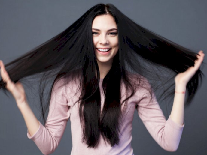 10 Cara Memanjangkan Rambut dengan Cepat 