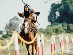 Arum Nazlus, Atlet Cilik Juara Panahan Berkuda Internasional