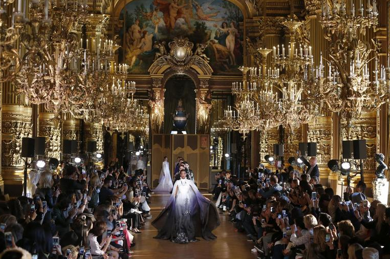 Mengenal Paris Fashion Week yang Ramai Diperbincangkan