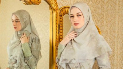 Potret Cantik Kimberly Ryder Kenakan Hijab Dipuji Mirip Barbie