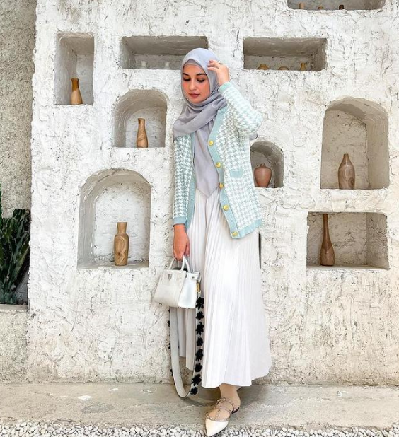 7 Outfit untuk Bukber Ala Shireen Sungkar