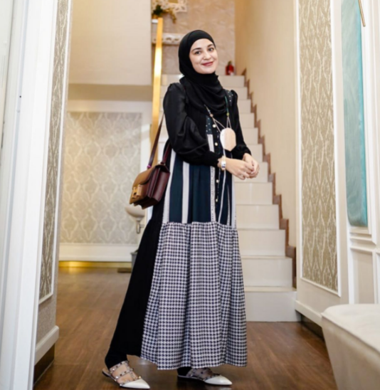 7 Outfit untuk Bukber Ala Shireen Sungkar