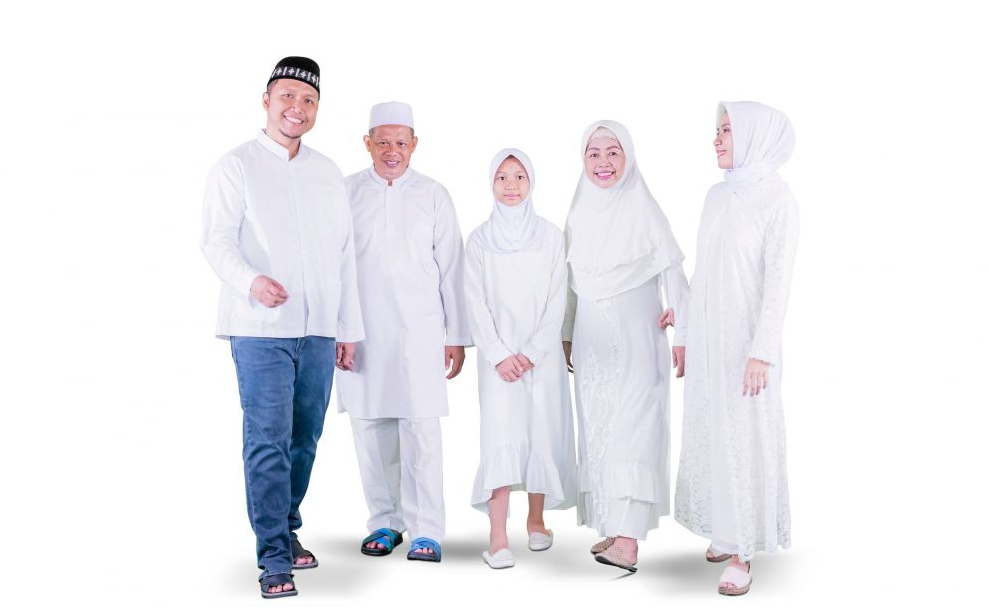 7 Ide Pose Foto Bersama Keluarga di Momen Hari Raya