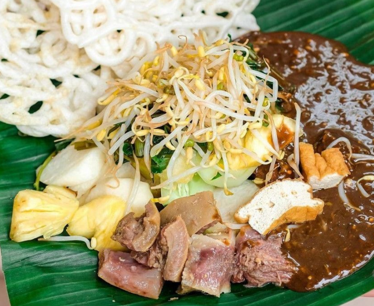 10 Rujak Khas Indonesia Menyegarkan dan Bikin Mata Melek