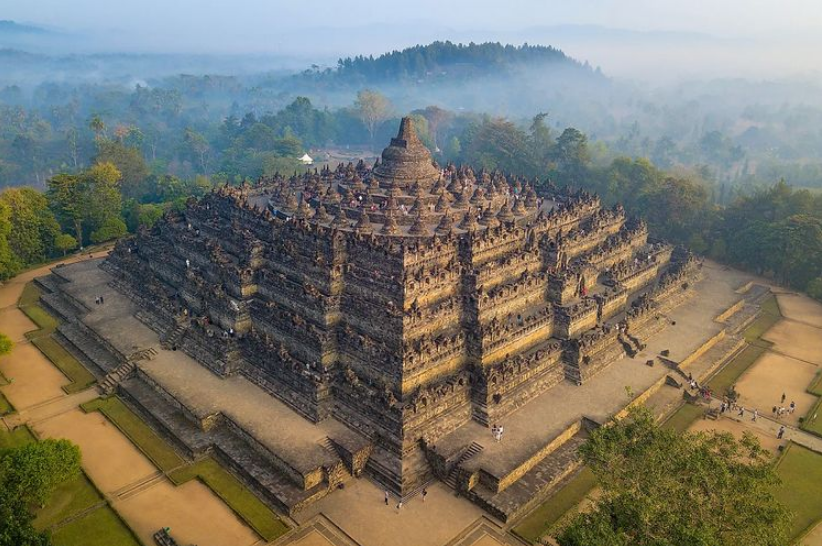 7 Fakta Candi Borobudur, Destinasi Populer di Jawa Tengah