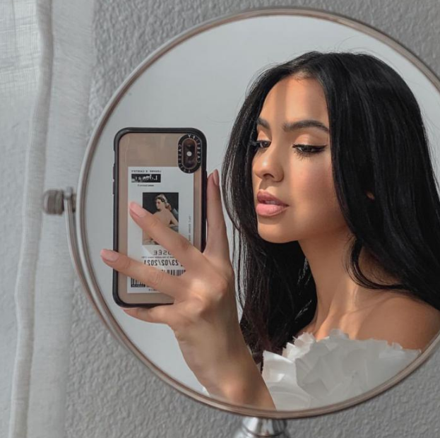 5 Tips Mirror Selfie yang Maksimal Anti Gagal