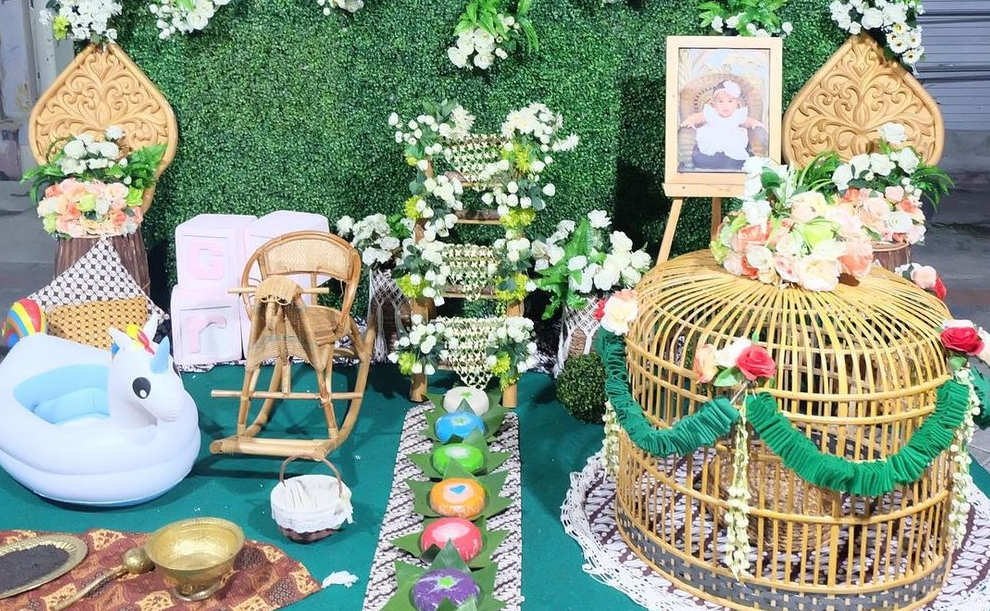 Mengenal Ritual Tedak Siten yang Akan Dilakukan Ameena