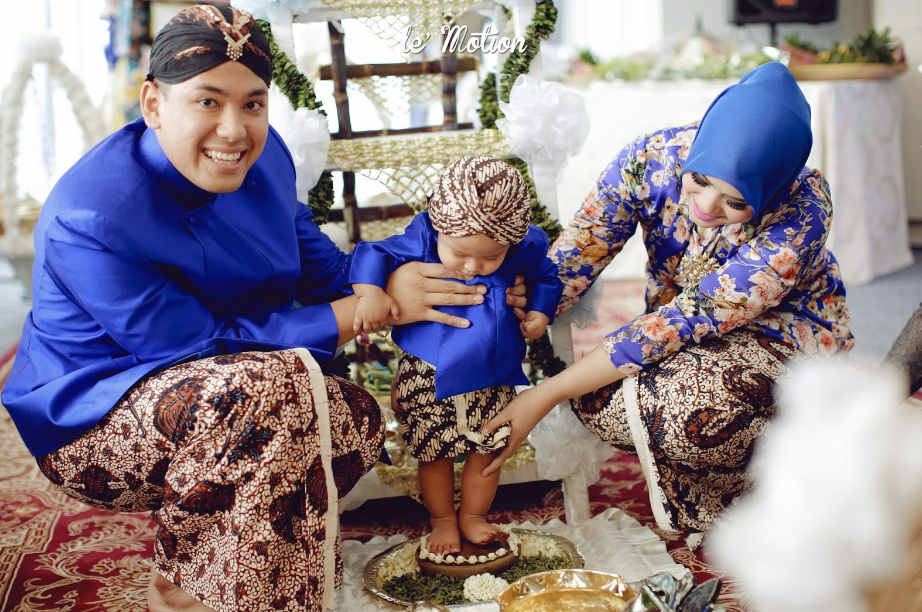 Mengenal Ritual Tedak Siten yang Akan Dilakukan Ameena