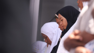 Astagfirullah! Inilah Ciri Wanita yang Salatnya Tidak Diterima oleh Allah SWT