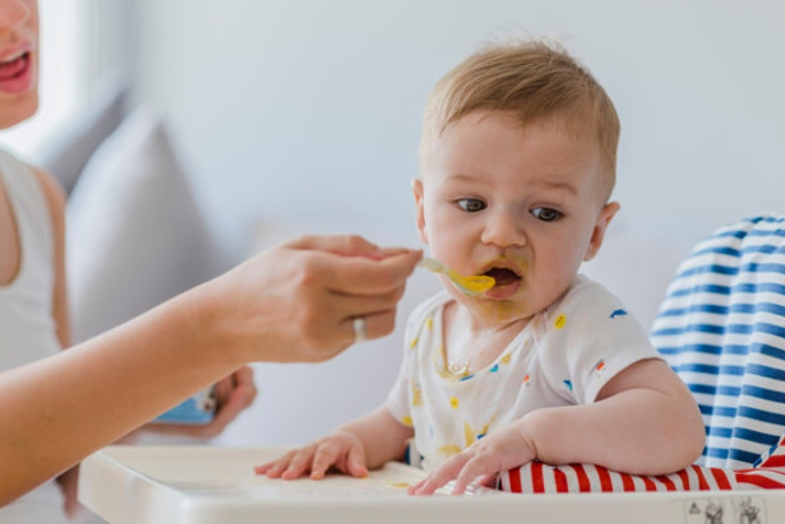 7 Cara Agar Anak Makan Lahap Saat Mulai MPASI