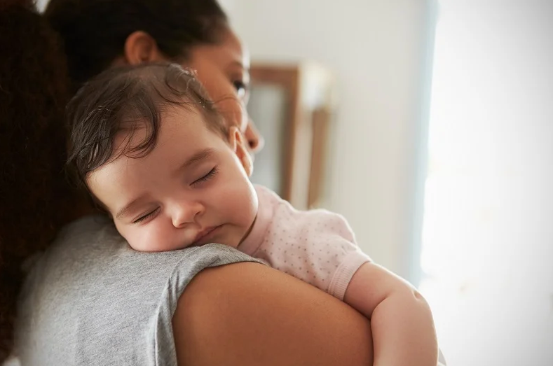 7 Cara Mengeluarkan Dahak pada Bayi dengan Aman