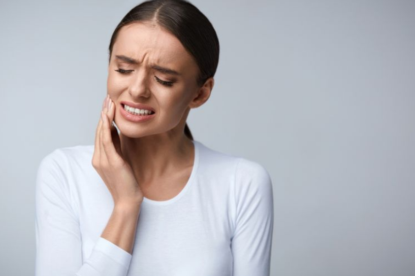 6 Cara Menghilangkan Sakit Gigi Hanya Dalam Lima Menit