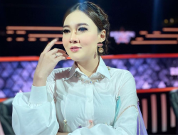 8 Pedangdut Berpendidikan Tinggi, Bergelar Sarjana Hingga Magister